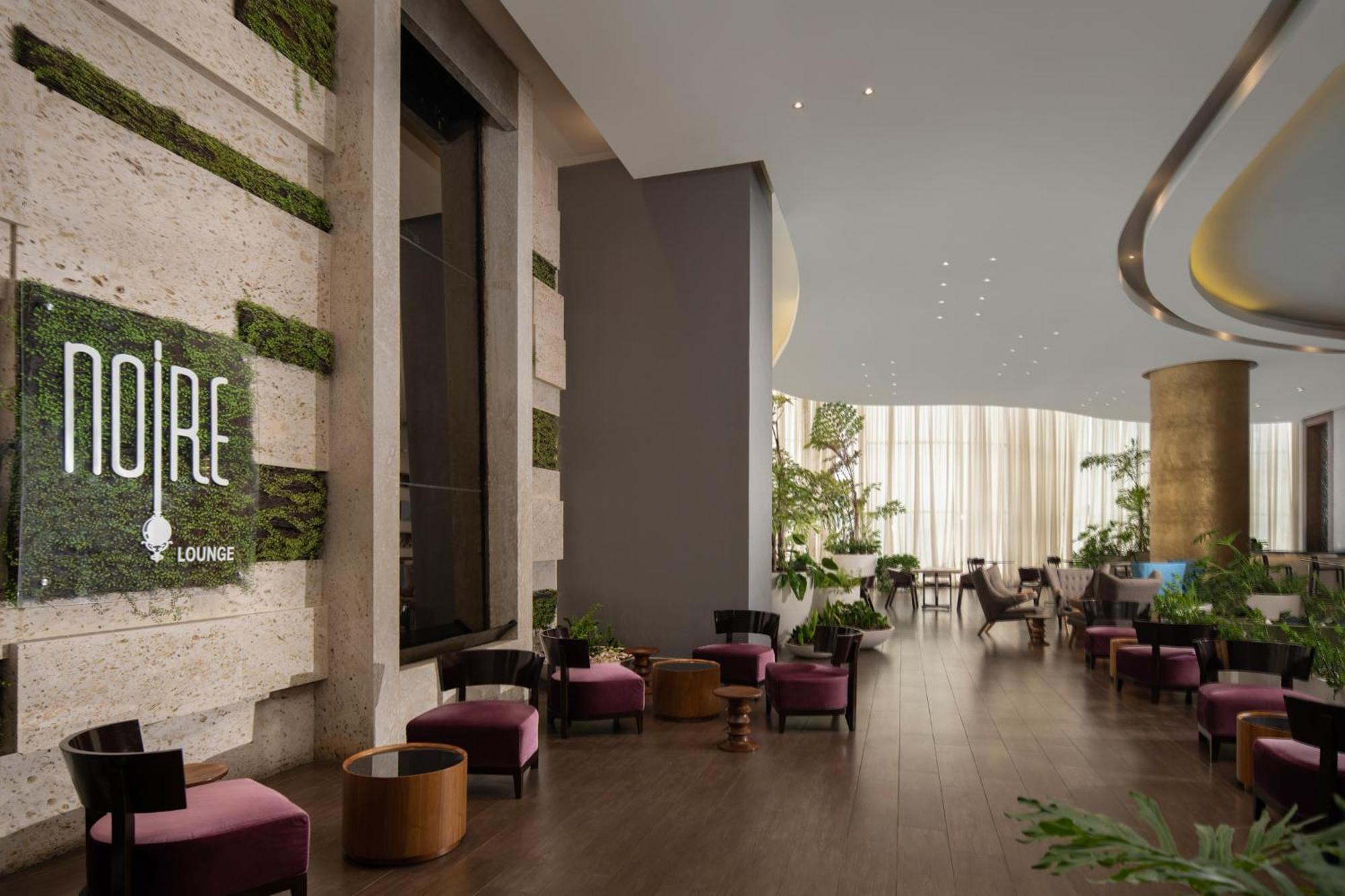 Embassy Suites By Hilton Санто-Доминго Экстерьер фото